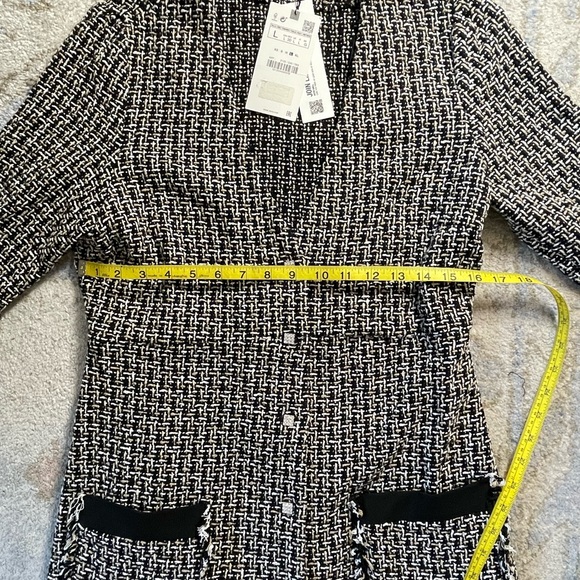 NWT ZARA TEXTURED DRESS WITH JEWEL BUTTON BLACK / ECRU 2120/240 - Picture 5 of 13